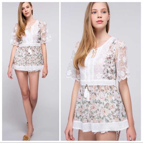 POL Tops - Lacey Garden Flirty Tunic Top